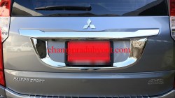 10.license-plate-trim